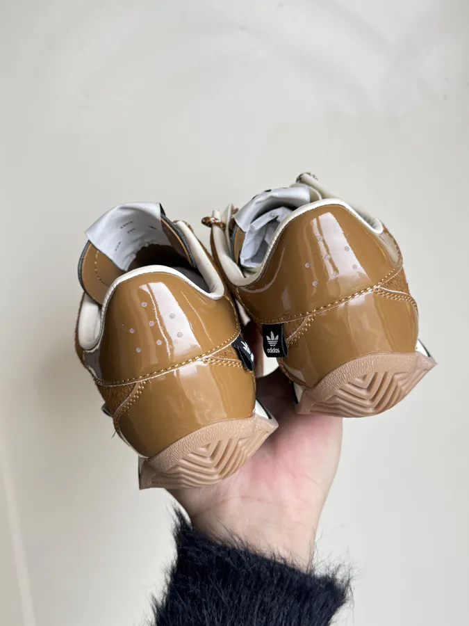SONG FOR THE MUTE x adidas originals COUNTRY OG Brown