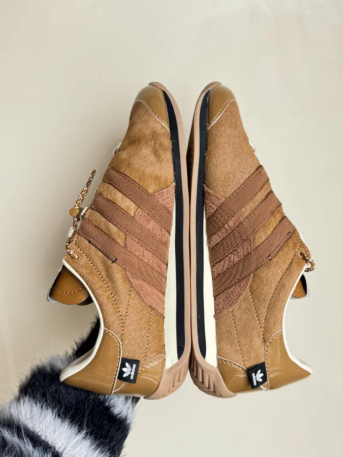 SONG FOR THE MUTE x adidas originals COUNTRY OG Brown