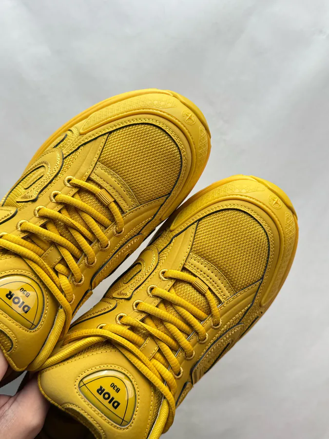 STONE ISLAND x B30 Yellow