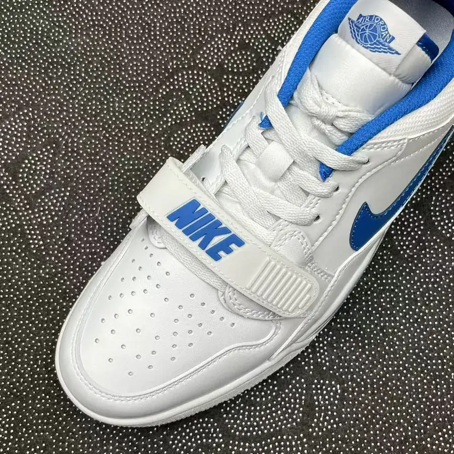 YS Low Top White Blue Color