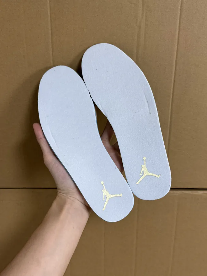 YS Low Top Milk White Color