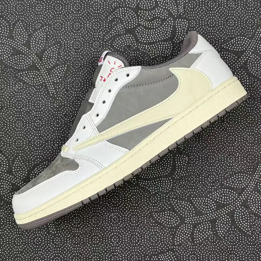 TS Collaboration White Brown Low Top Sneaker