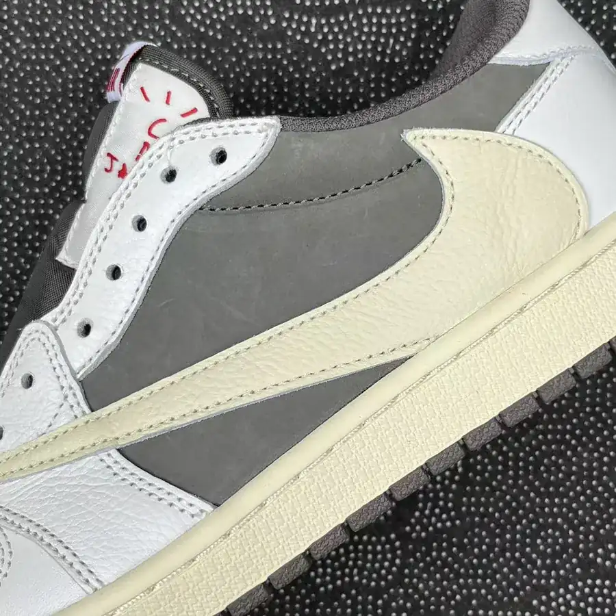TS Collaboration White Brown Low Top Sneaker