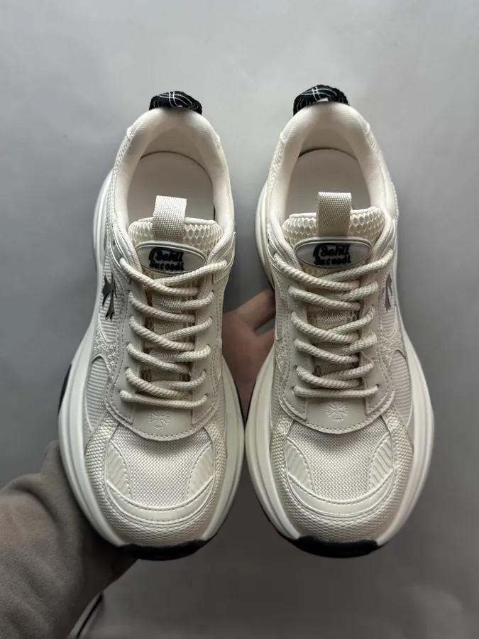 270 GG CC Dad Shoes in Beige