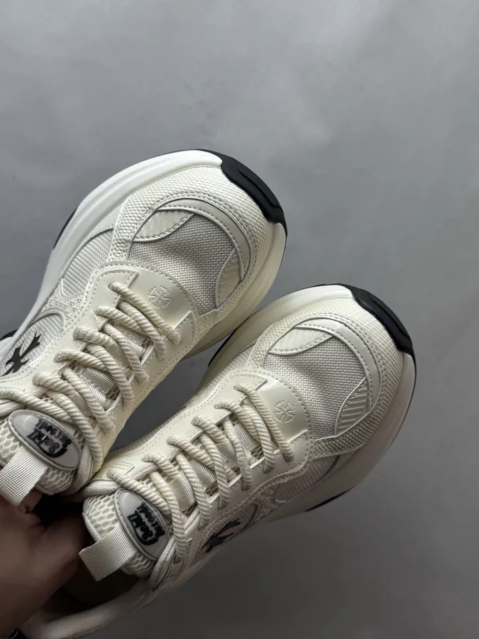 270 GG CC Dad Shoes in Beige