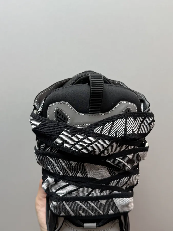 Lanvin Curb in Black