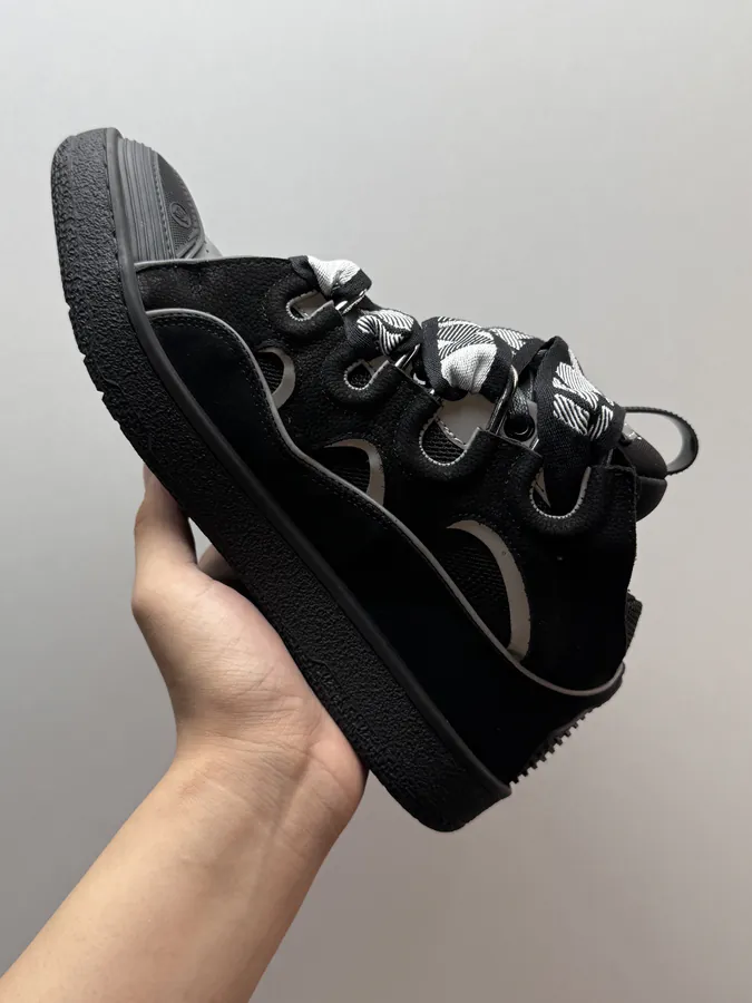 Lanvin Curb in Black