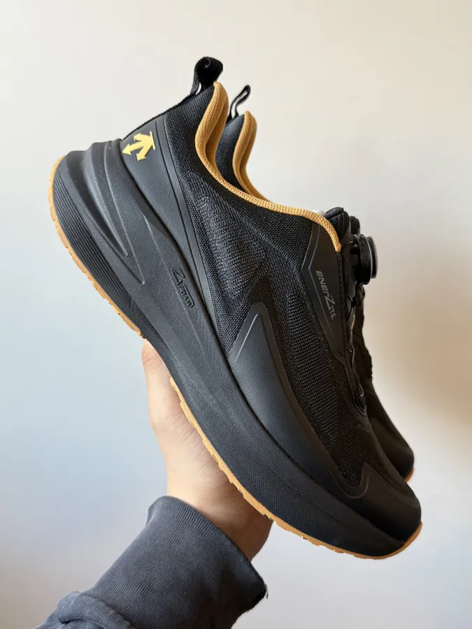 DESCENTE LAVITATE WIRE 3.0 Black