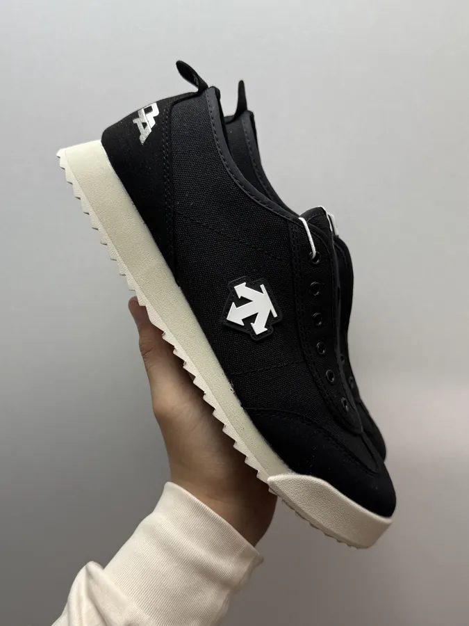 DESCENTE 裸鞋圈 轻便一脚蹬 远山黑