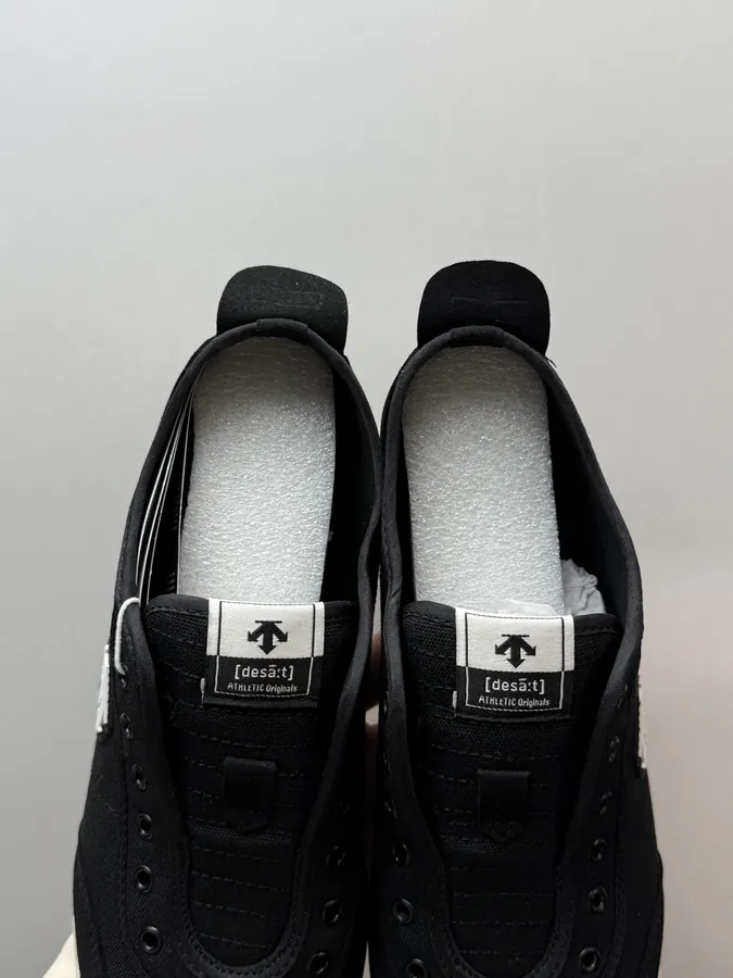 DESCENTE 裸鞋圈 轻便一脚蹬 远山黑