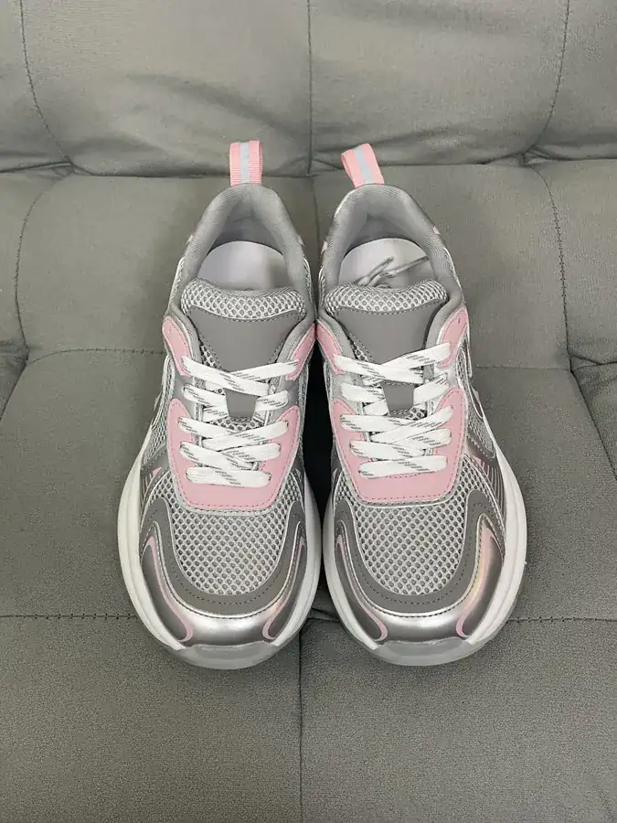 GG CC Elevated Sneaker with Mesh Panel Trendy and Versatile