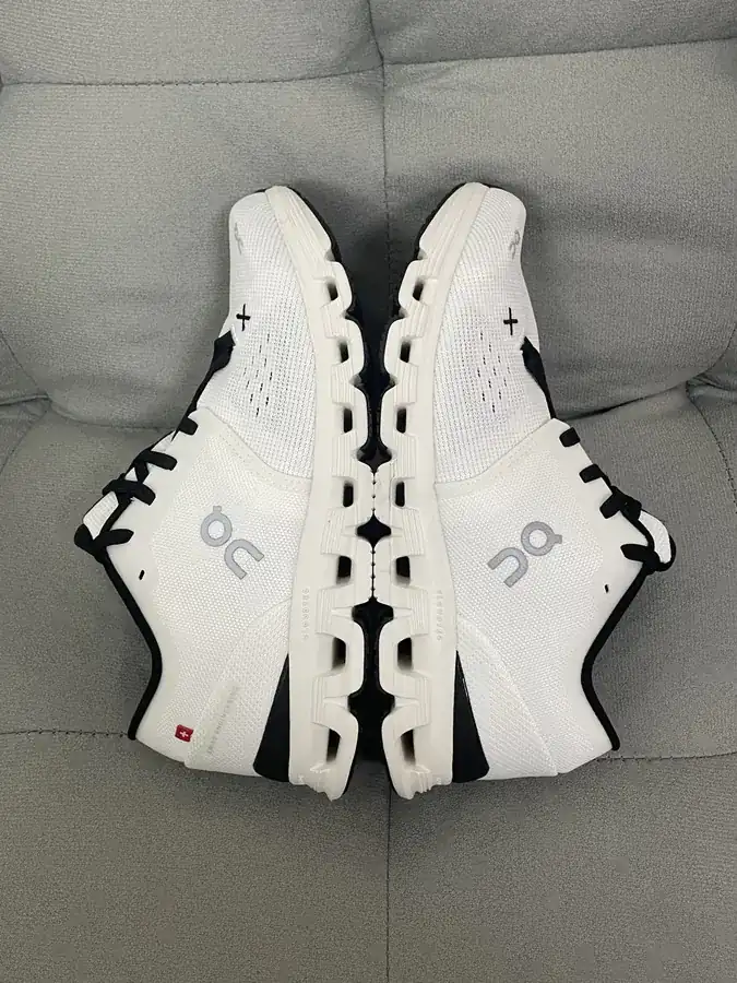 On Running Cloud X4 Lightweight Training Shoes for Men