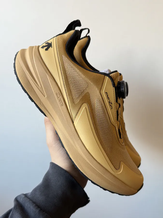 DESCENTE LAVITATE WIRE 3.0 Yellow