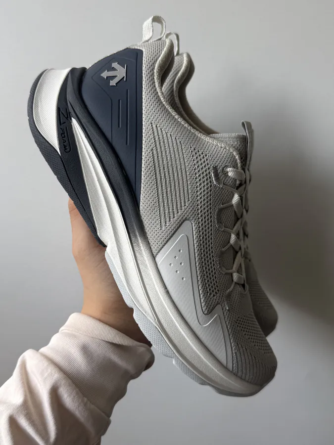 DESCENTE Running Series Enzrzite Lavitate 2.0 Knit