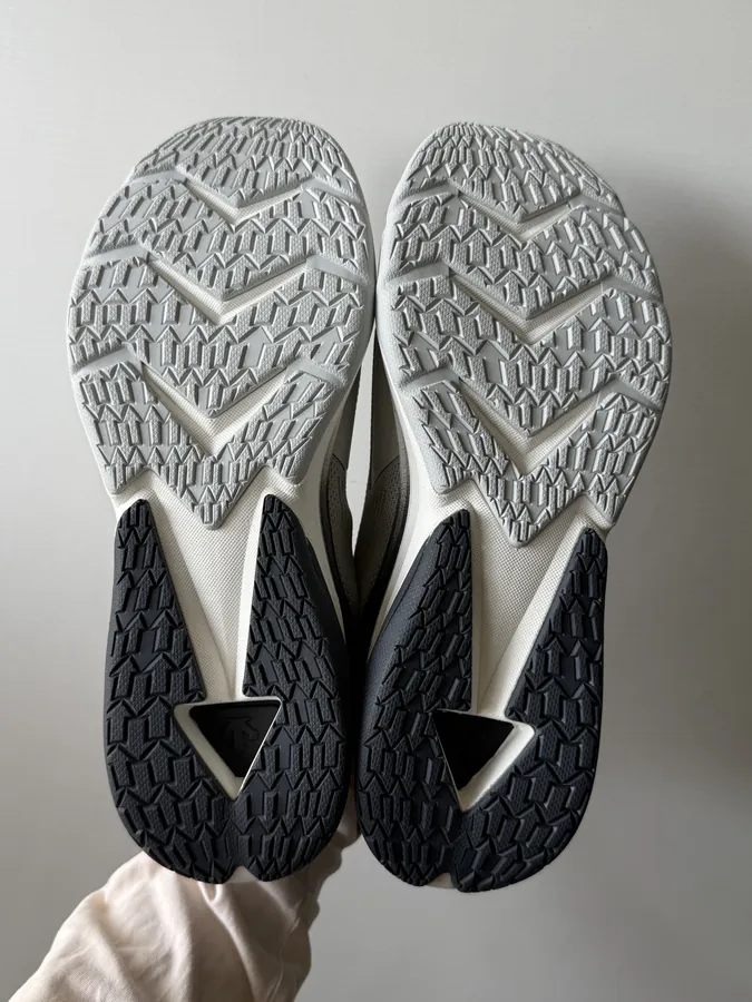 DESCENTE Running Series Enzrzite Lavitate 2.0 Knit