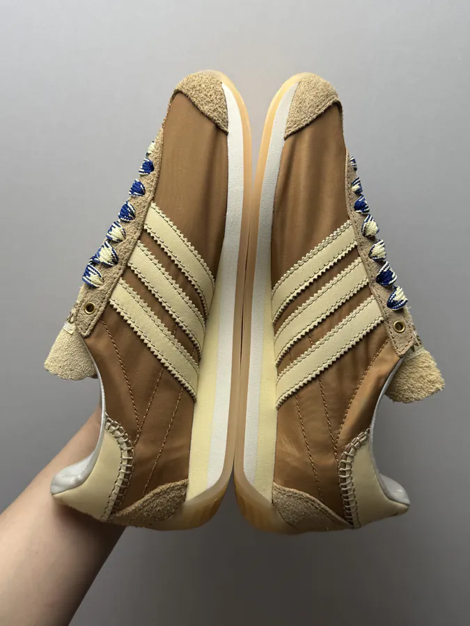 SONG FOR THE MUTE x adidas originals COUNTRY OG Brown