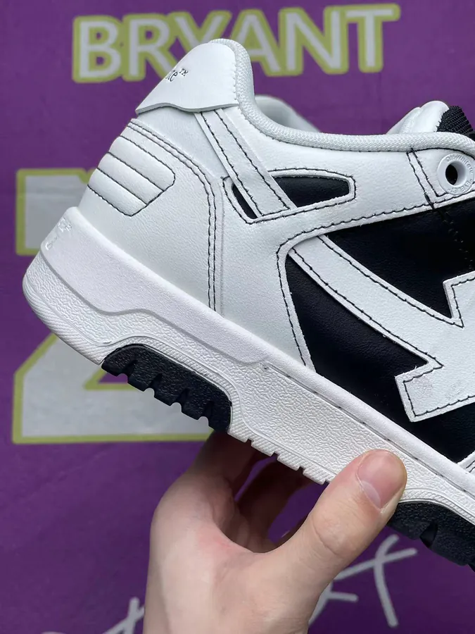OFF WHITE Odsy 1000 Sneakers in Black and White