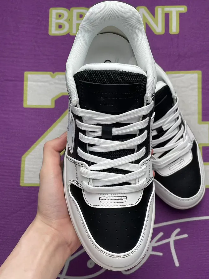 OFF WHITE Odsy 1000 Sneakers in Black and White
