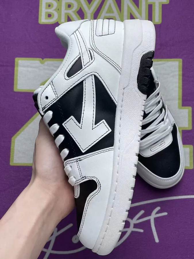 OFF WHITE Odsy 1000 Sneakers in Black and White