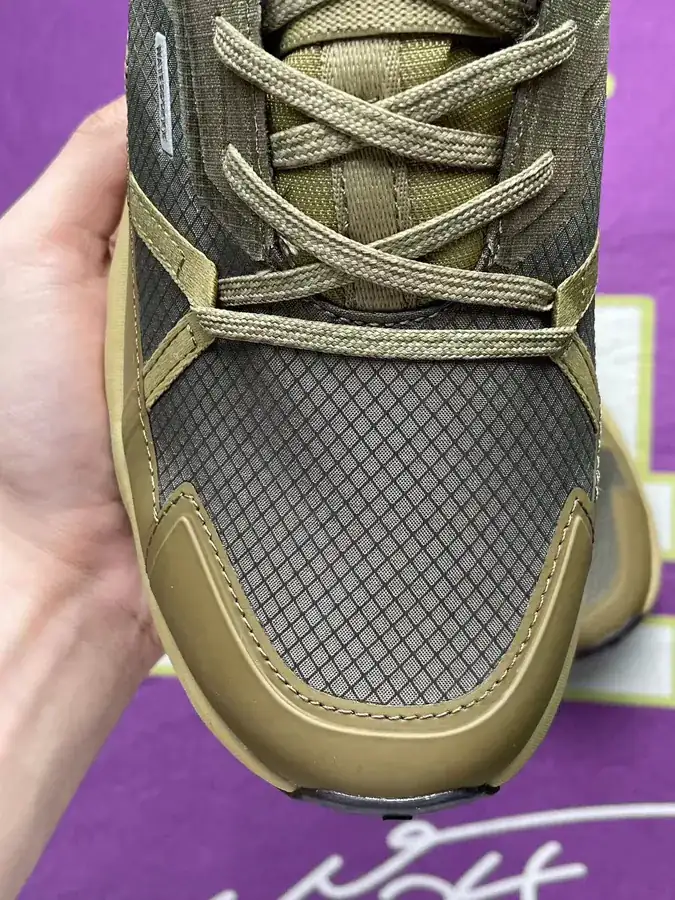 On Running Cloud Water Lightweight Running Shoes in Green