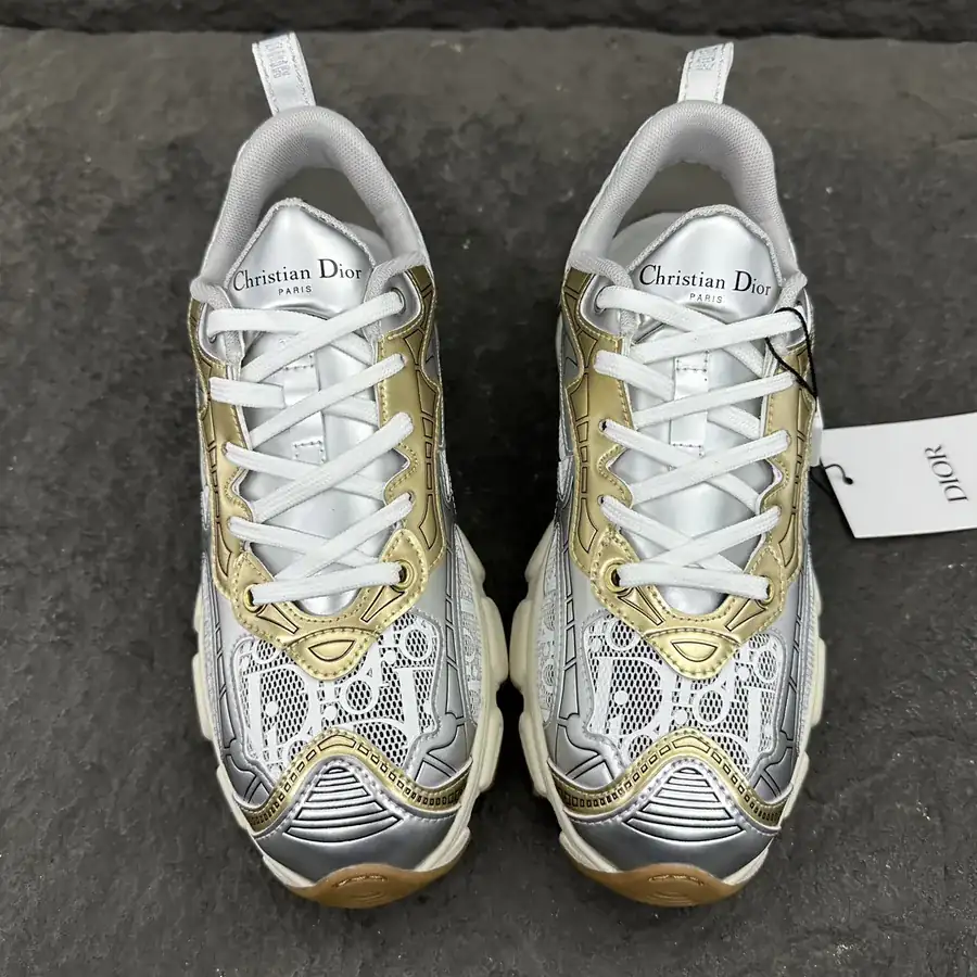Cono Running Shoes High Fashion Edition