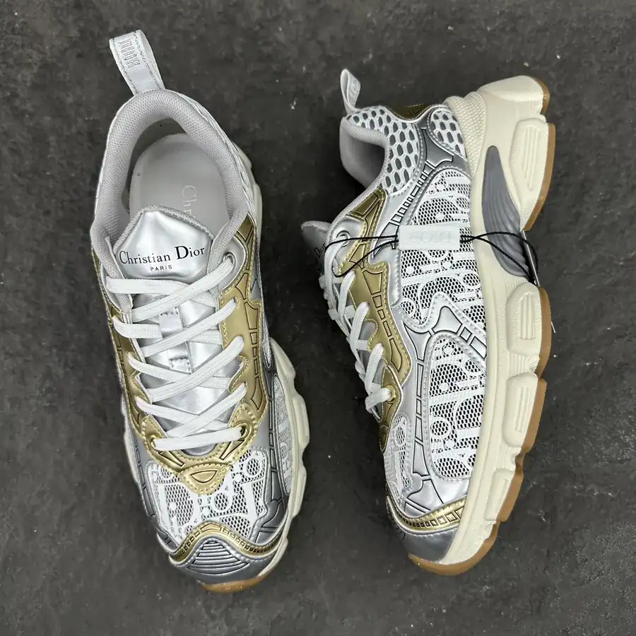 Cono Running Shoes High Fashion Edition