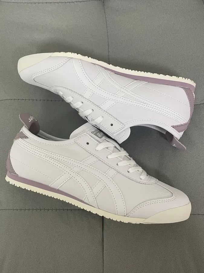 Tiger Onitsuka MEXICO 66 Sneakers in Cloud White