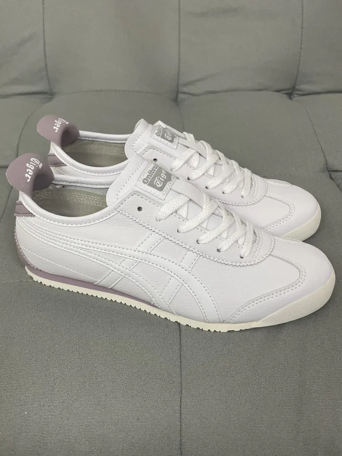 Tiger Onitsuka MEXICO 66 Sneakers in Cloud White