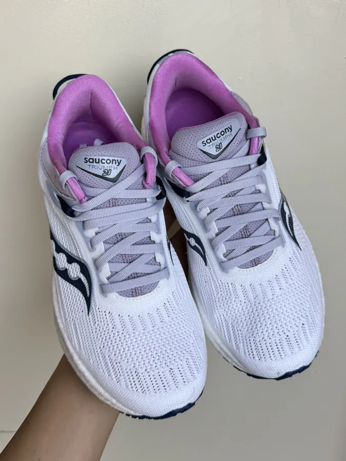 Triumph 21 Sneaker in White and Purple