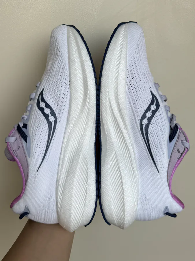 Triumph 21 Sneaker in White and Purple