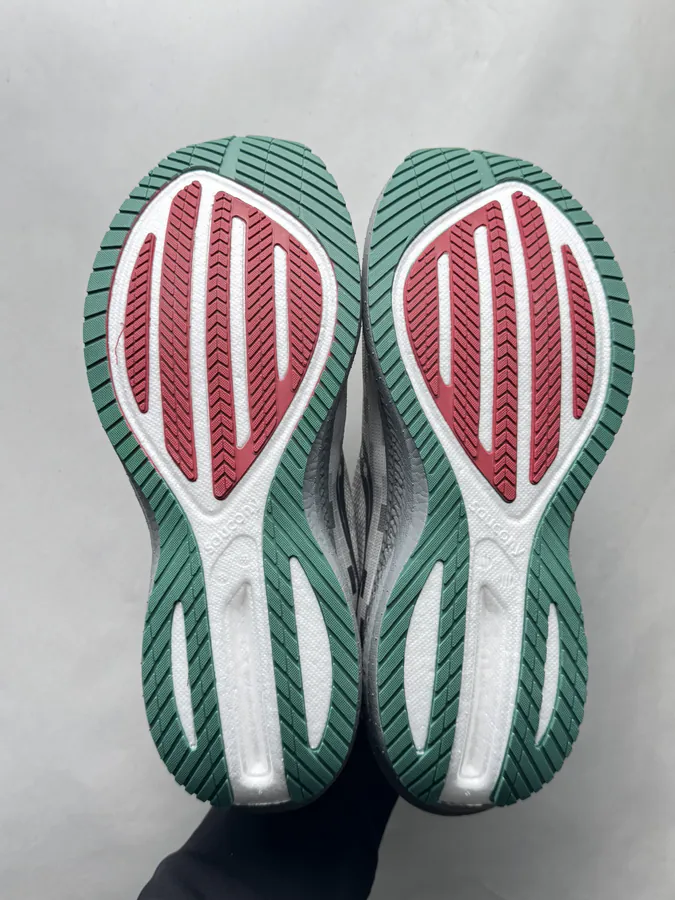 Triumph 21 Sneaker in Gray Green