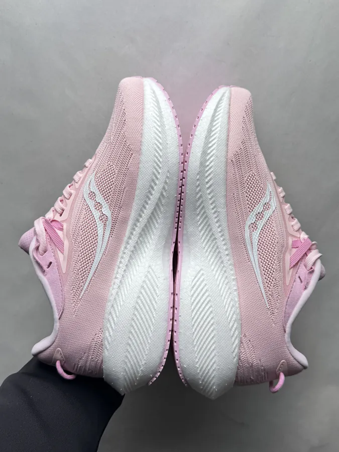 Triumph 21 Sneaker in Pink