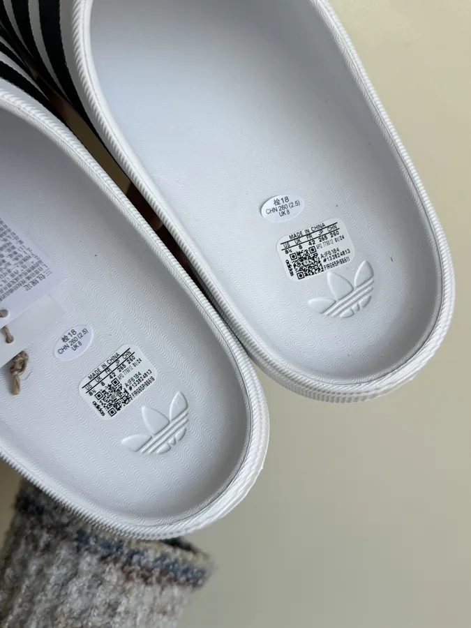 AdiFOM White Slippers with Logo