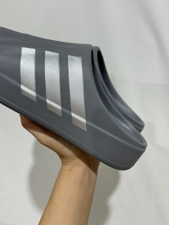 AdiFOM Duck Duck Slippers in Gray