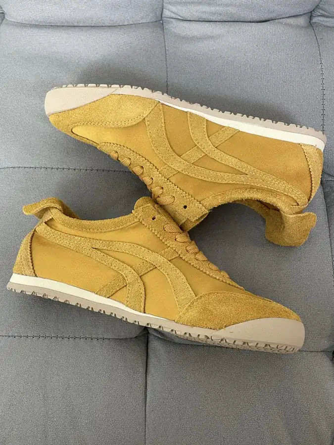 Tiger Onitsuka MEXICO 66 Sneaker in Desert Yellow
