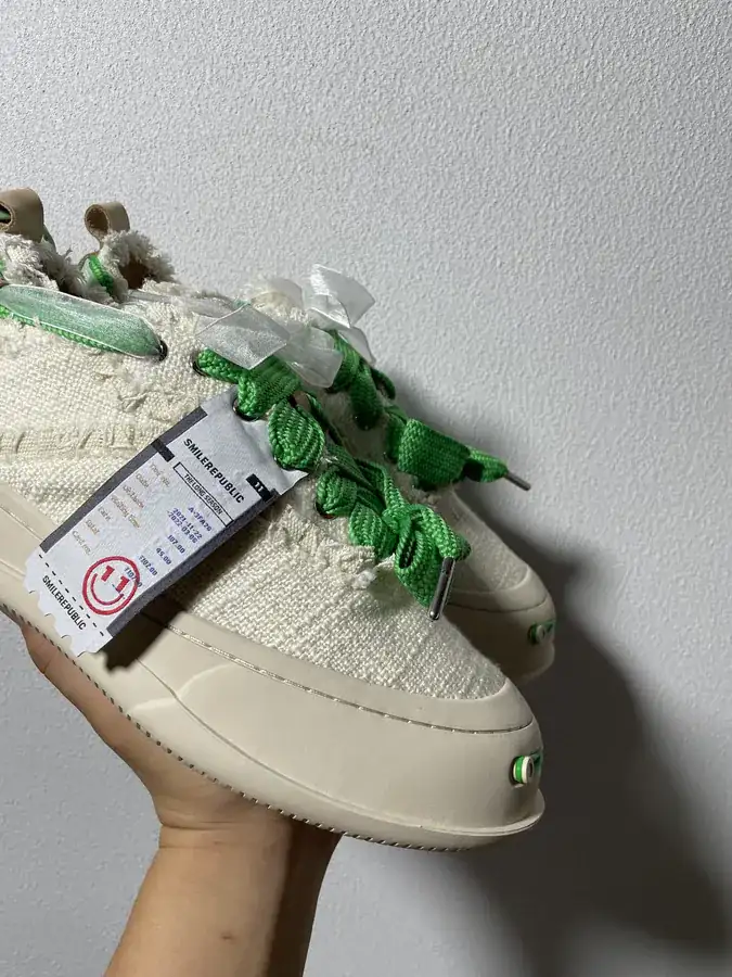 SMILEREPUBLIC Crosshatch Canvas Low Top Replaceable Opening Sneaker