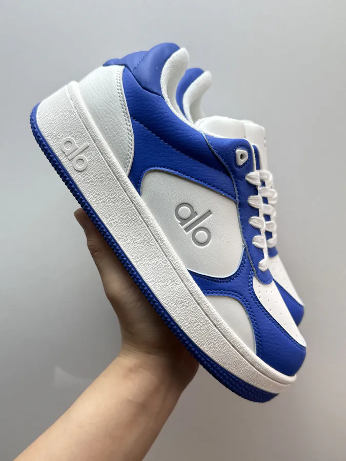 Alo Yoga Recovery Mode White Blue