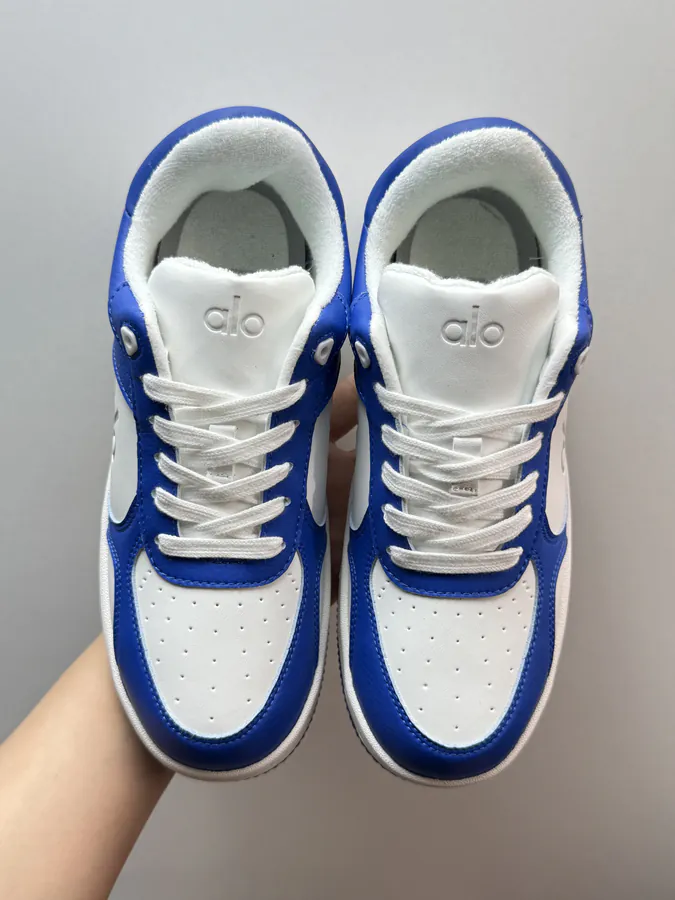 Alo Yoga Recovery Mode White Blue