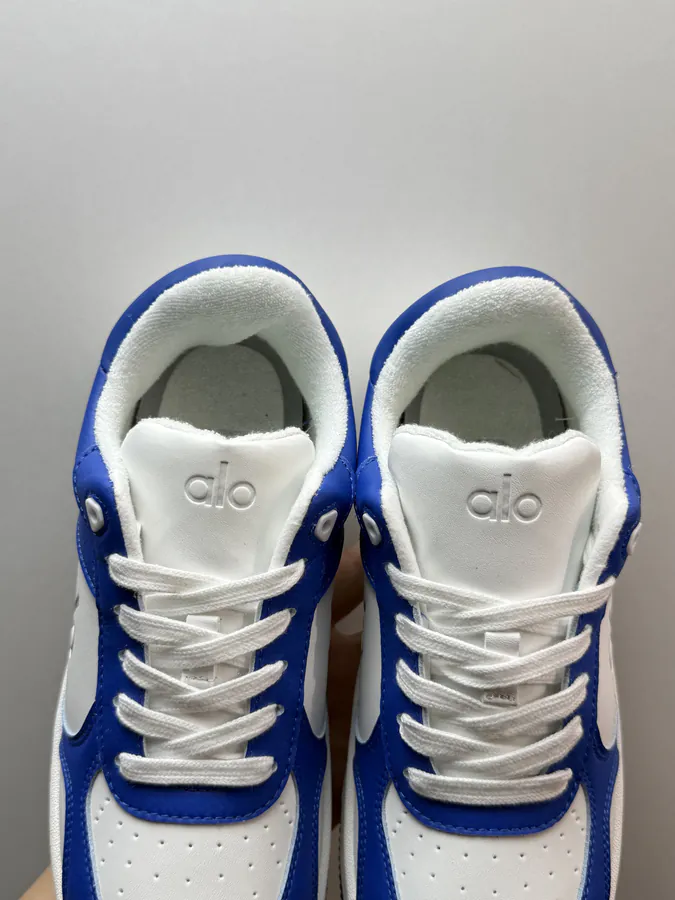 Alo Yoga Recovery Mode White Blue