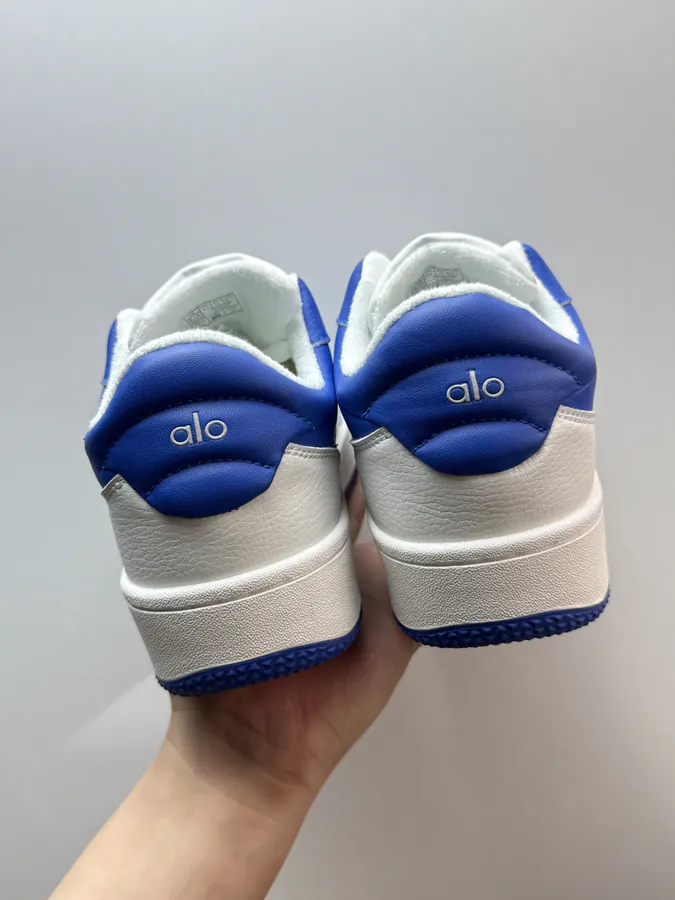 Alo Yoga Recovery Mode White Blue