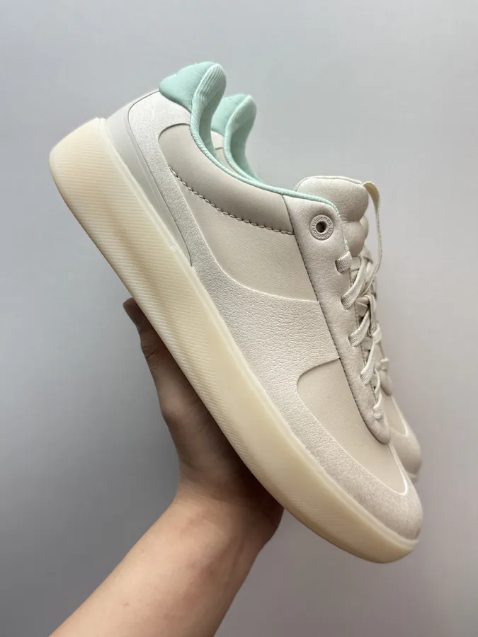 Lululemon Cityverse Bucket Bag in Beige