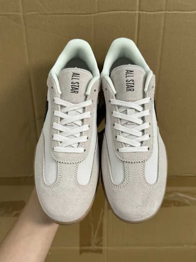 Chuck One Star Pro in White and Black