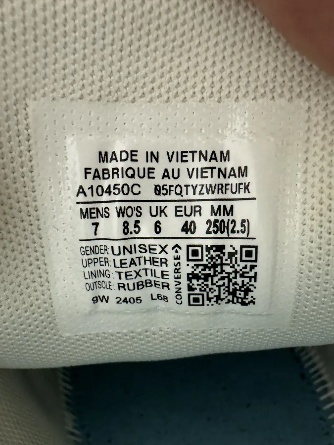 Chuck One Star Pro in White and Black
