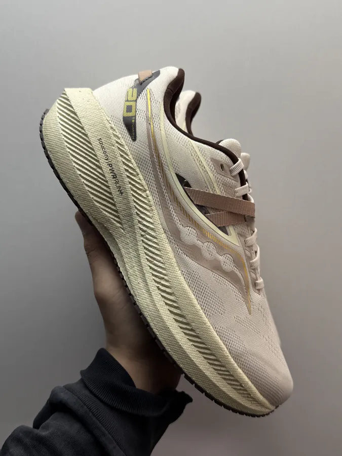 Saucony Triumph 20 Midsole Color