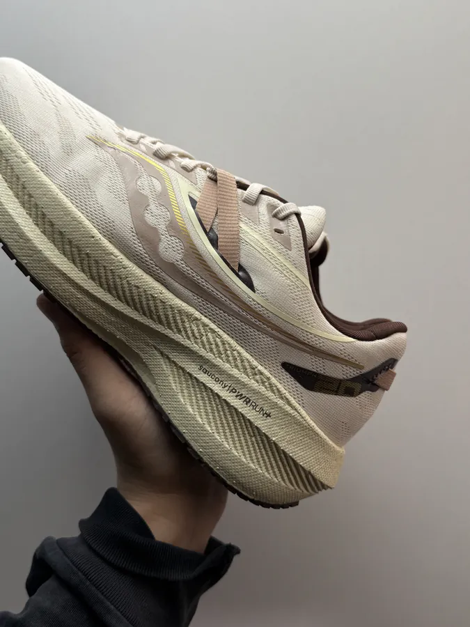 Saucony Triumph 20 Midsole Color