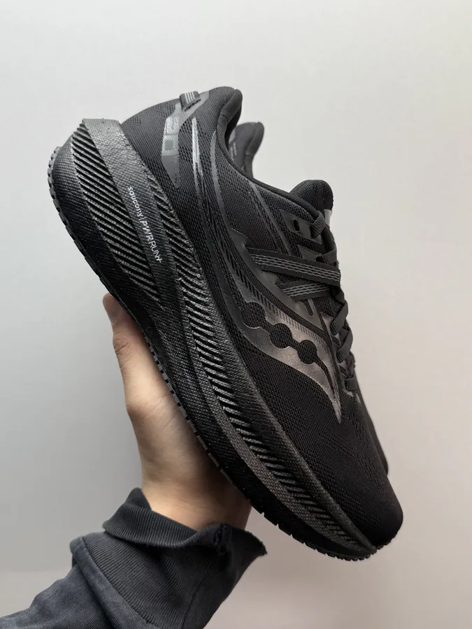 Saucony Triumph 20 Black Summer Running Shoes