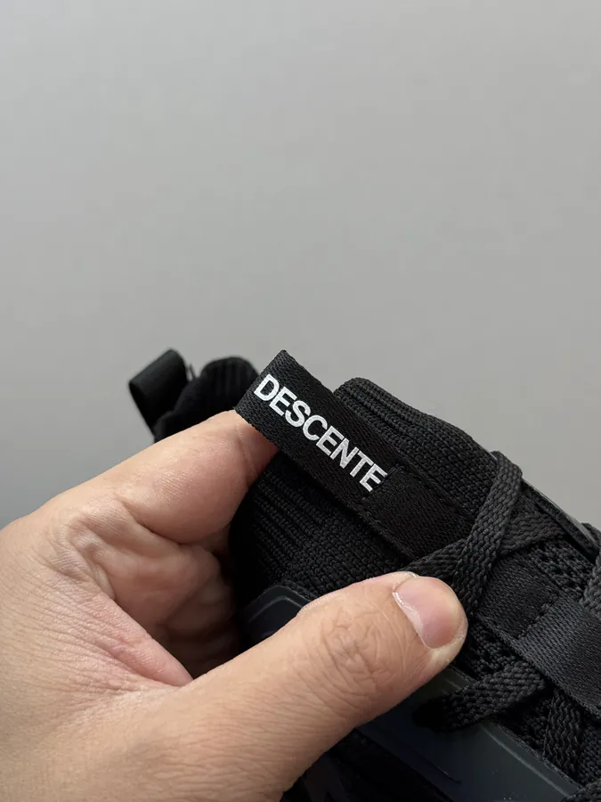 DESCENTE Bare Foot Ring Black