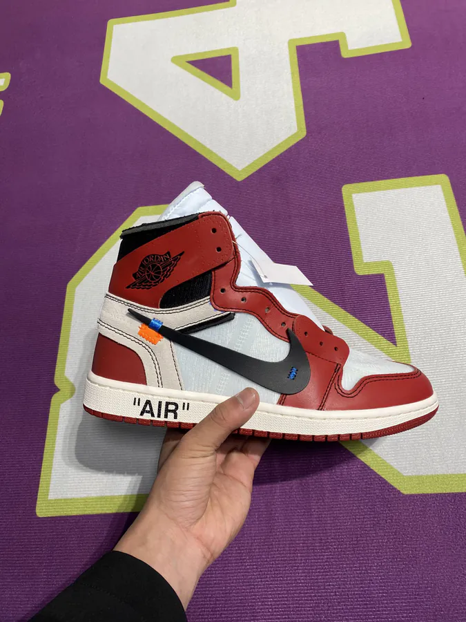 OFF WHITE Chicago White Red Bucket Bag
