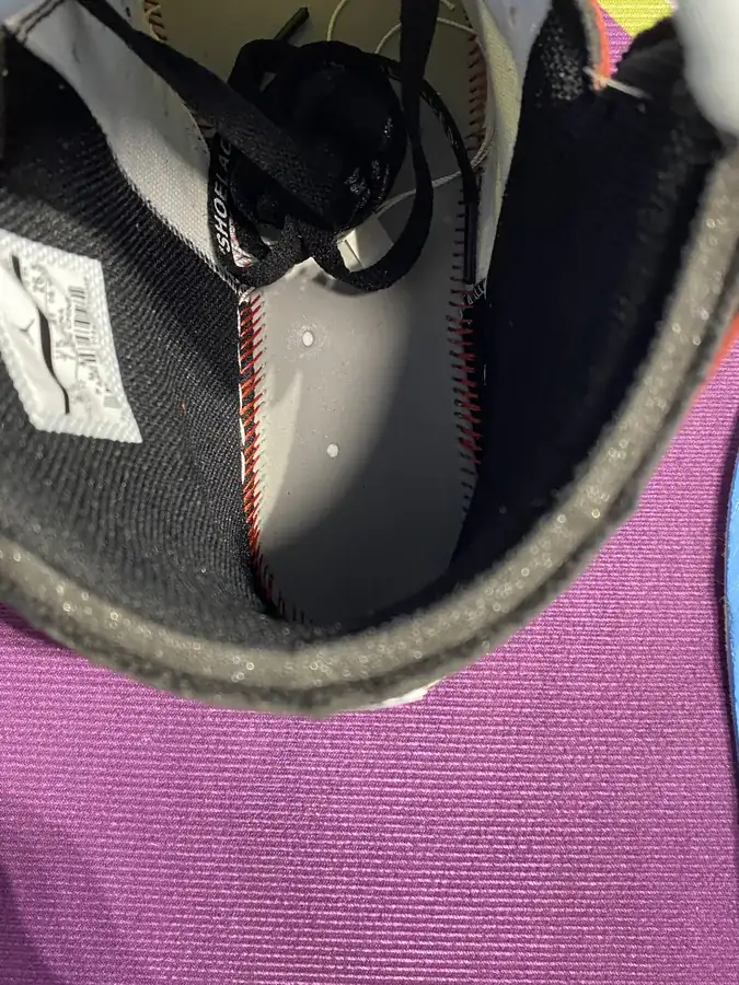 OFF WHITE Chicago White Red Bucket Bag