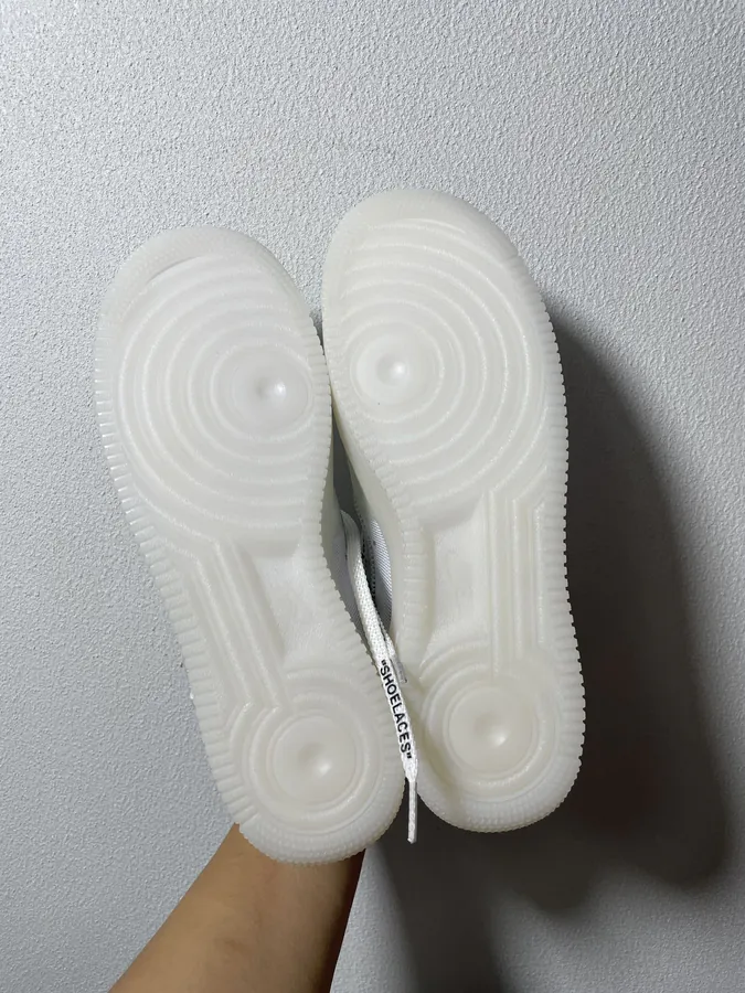 OFF WHITE x Nike Air Force 1 Low Black & White